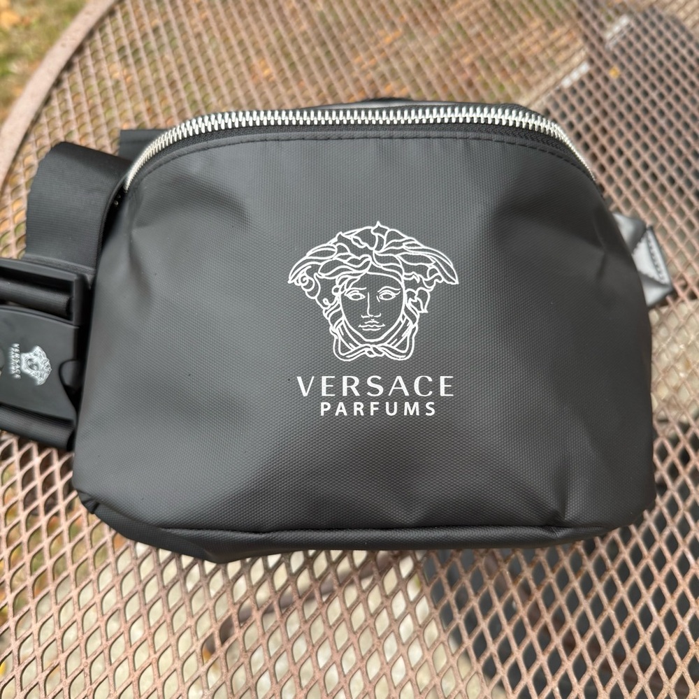 Versace Parfums Medusa Belt Bag Travel Fanny Pack Pouch Unisex Black New NWOT